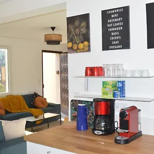 https://villa-marie-jose.fr-provencehotel.com