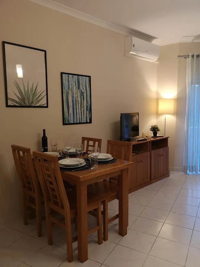 Kiss - Apartamentos Albufeira 0*,